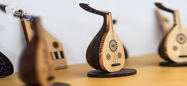 بربط یکی از آلات موسیقی ایرانی عربی بشمار می رود.
