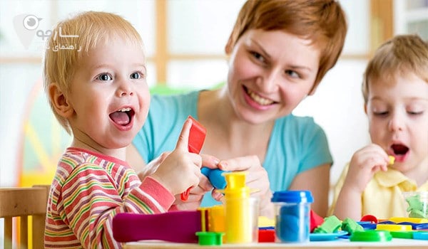 پرستار کودک تحت عنوان مادر یار یا کودک یار شناخته می شود