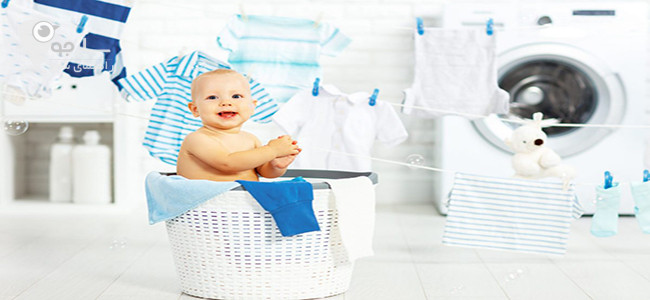 شستن لباس نوزاد | لباس نوزاد را با چی بشوریم؟